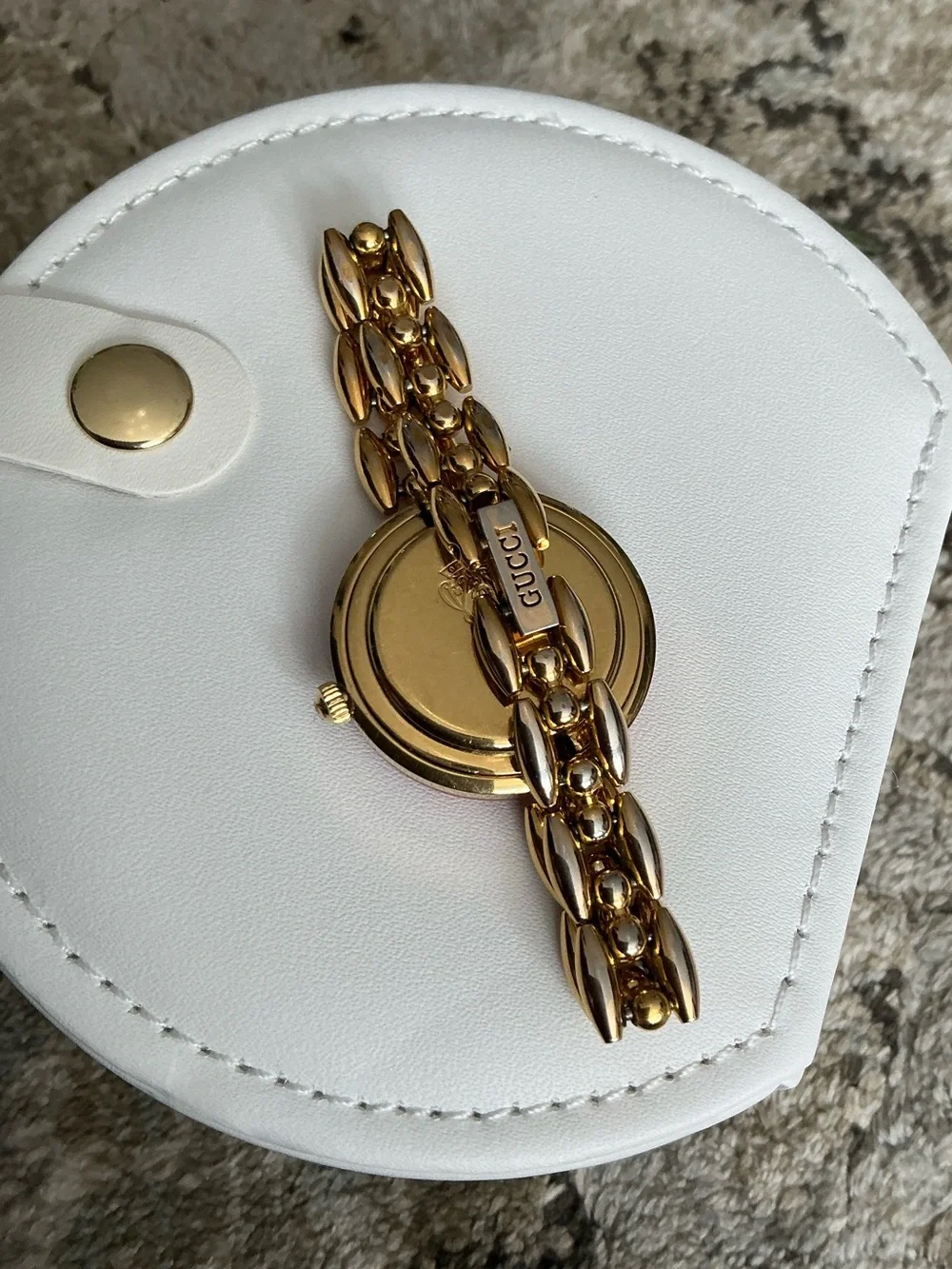 Ladies GUCCI dressy chain bracelet watch w/ bezels❤️💙🖤💚🧡